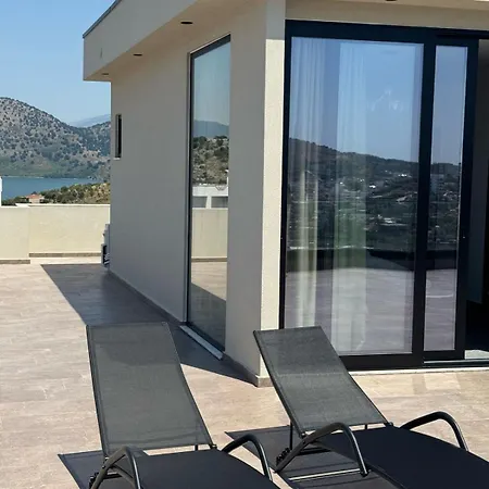 Luxury Penthouse In Lejlighed